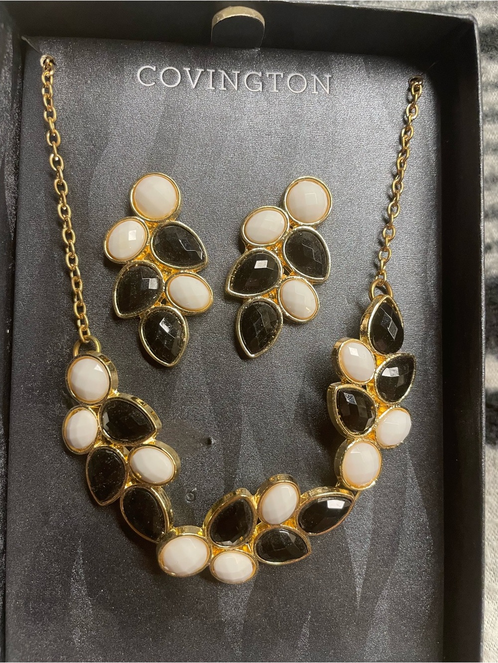 Sarah Covington Gold Tone Black & White Stone Necklace and Earring Set
